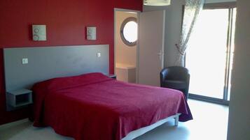 Chambre Confort Double ou avec lits jumeaux | Wi-Fi gratuit