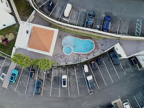 Pool - Beach Access Luxury 2-bedroom 3 baths penthouse in lovely Rio Mar with WiFi, AC (Río Grande)