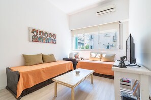2 slaapkamers, een strijkplank/strijkijzer, wifi, beddengoed