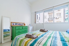 2 dormitorios, tabla de planchar con plancha, wifi y ropa de cama