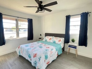 3 chambres, fer et planche à repasser, Wi-Fi, draps fournis