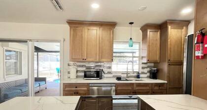 This is THE ONE! 3Br 2Ba+Pool, 10 Min to anywhere!