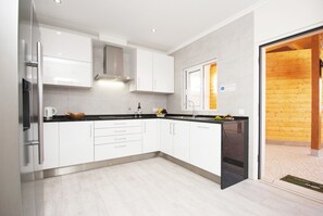 Villa | Private kitchen