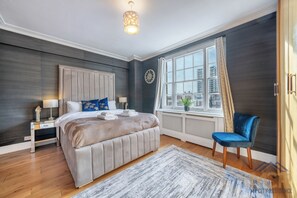 Fer et planche à repasser, Wi-Fi gratuit, draps fournis