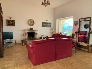 TV connectée, cheminée