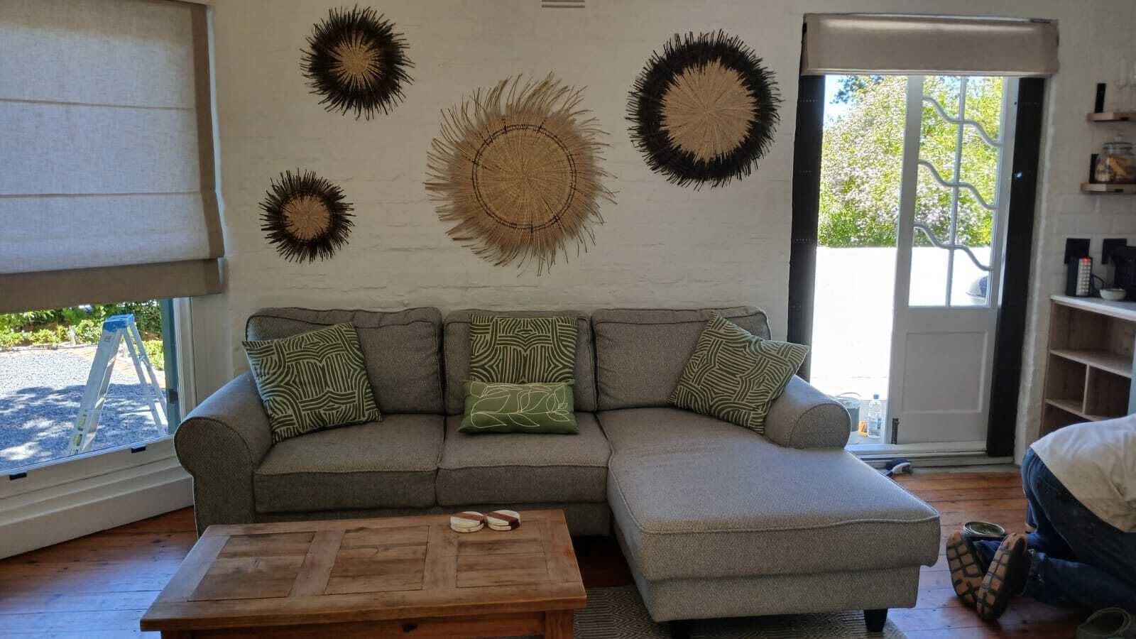 智能电视、壁炉、书