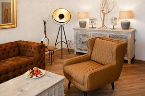 Apartment | Living room - Appartement in Strausberg mit Fruhstuck Inklusive (Strausberg)