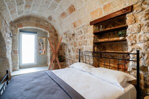 2 bedrooms, WiFi - Vico Farinella Apartment by BarbarHouse (Polignano a Mare)