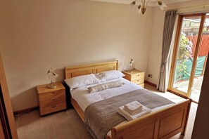2 chambres, fer et planche à repasser, Wi-Fi, literie fournie