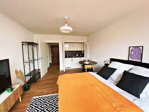 1 bedroom, WiFi, bed sheets