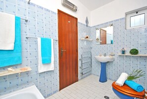 别墅 | 浴室 | 吹风机