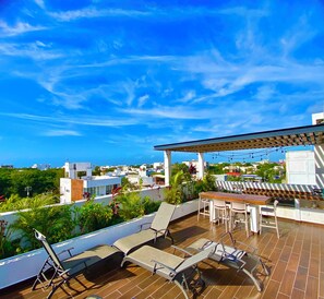 Comfort Apartment, City View | Living area