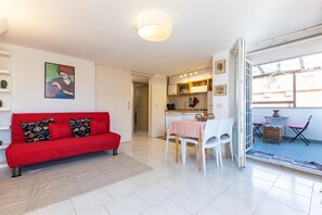 TV - Casa delle Rose in Ladispoli (Ladispoli)