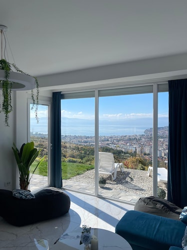 2-bedroom house in Ohrid with unique view and tranquil surrounding




