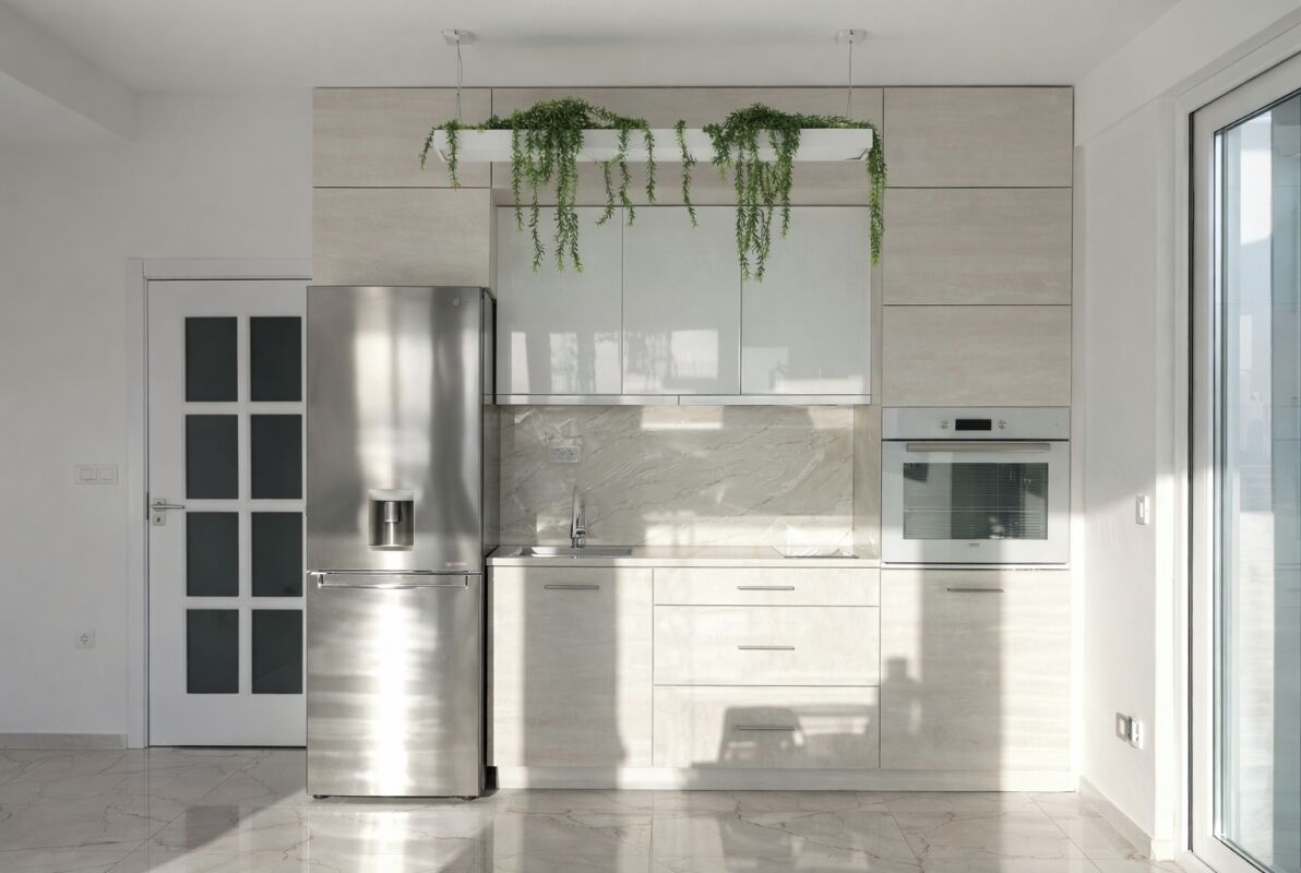 Kühlschrank, Ofen, Herdplatte, Geschirrspüler
