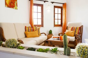 Interior - Villa With Private South Facing Pool (Albufeira)