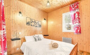 2 soverom, strykejern/-brett, wi-fi og sengetøy