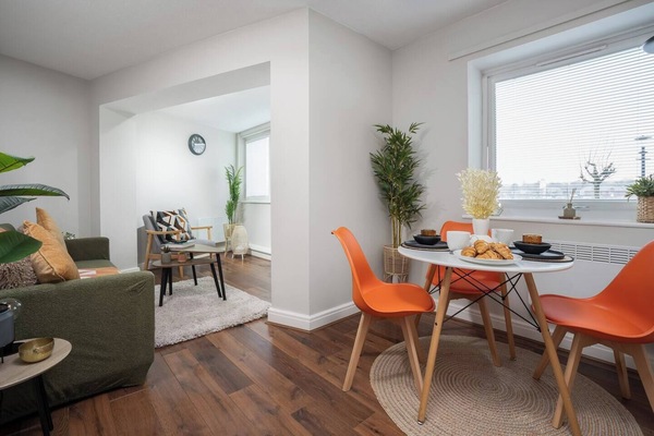 Living Room (1)