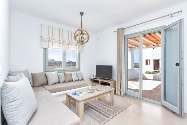 Villa | 5 bedrooms - Villa Glyfada a Private Fully Equipped gem (Naxos)