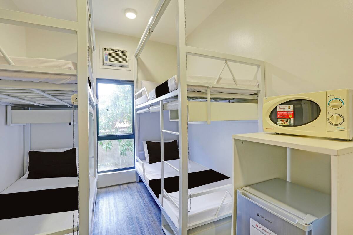 Premium bedding, desk, laptop workspace, free WiFi