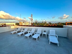 Caja de seguridad en la habitación, wifi gratis y ropa de cama 