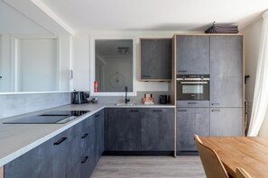 Fridge, microwave, dishwasher, toaster