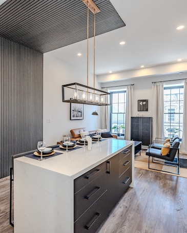 Interior. Charming 2 Bed Apartment