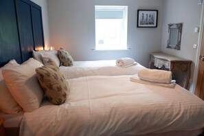 2 bedrooms, iron/ironing board, free WiFi, bed sheets - Relaxing rural retreat (Sedbergh)