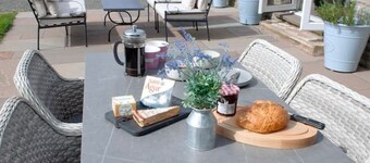 Relaxing rural retreat