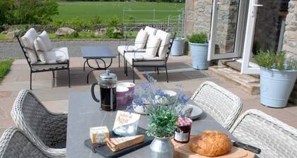 Relaxing rural retreat