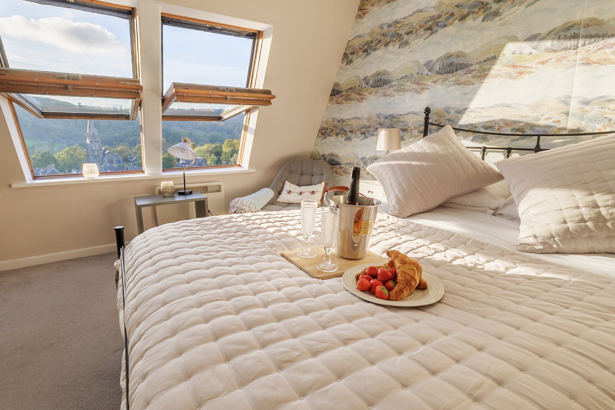 1 habitación, tabla de planchar con plancha, wifi gratis y ropa de cama 