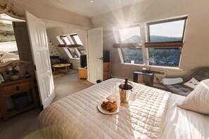 1 slaapkamer, een strijkplank/strijkijzer, gratis wifi, beddengoed