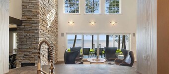 Gull Lake Luxury, 4-BR house with all the amenities you could ever want or need!