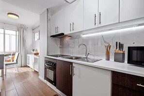 Fridge, microwave, oven, dishwasher