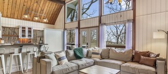 Amazing Mountain Scenes, Hot Tub, Pet Friendly