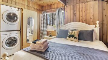 3 habitaciones, escritorio, wifi gratis y ropa de cama