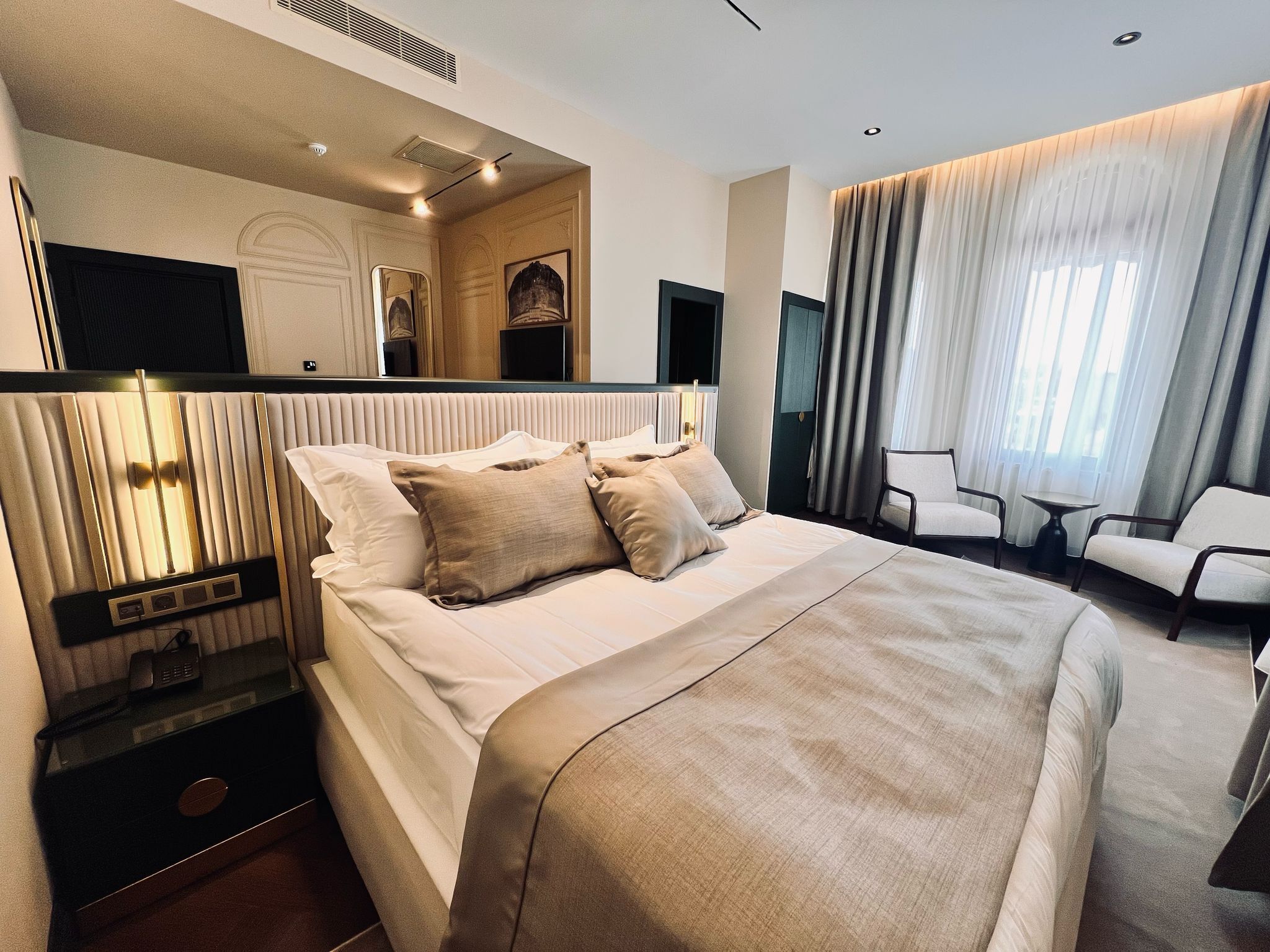 小型套房 | 免费 WiFi