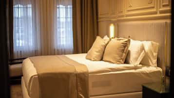 Deluxe Room | 1 bedroom, free WiFi