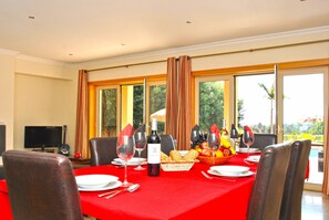 Dining - Villa Florida With 10 Bedrooms (Albufeira)