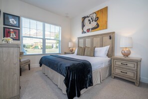 4 dormitorios, escritorio, tabla de planchar con plancha y wifi