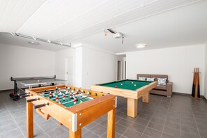 Villa | Game room - Villa in Armacao de Pera With Garden (Silves)