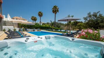 Villa | Pool | Indoor pool, outdoor pool