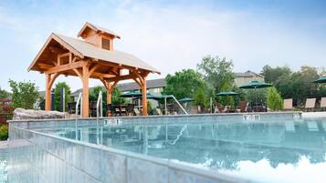 Indoor pool, 3 outdoor pools, pool umbrellas, sun loungers