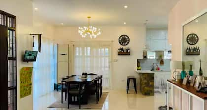 5BR House with Centralized AC, Backyard & Office