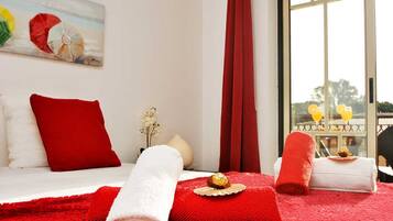 Apartment | 2 bedrooms, iron/ironing board, bed sheets