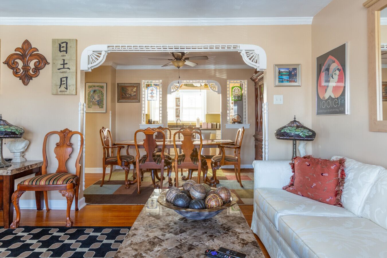 Älytelevisio, kirjoja