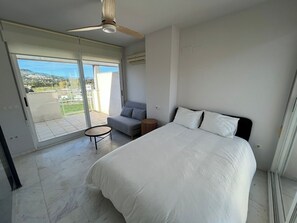 3 bedrooms, iron/ironing board, WiFi