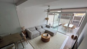 TV - Spacious townhouse in Jávea with swimming pool (Bahía de Jávea)