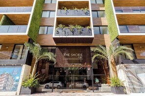 Front of property - The Shore By Stella (Playa del Carmen)