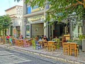 Outdoor dining - ORION - Athens center - Luxury apt - w/parking (Athina)